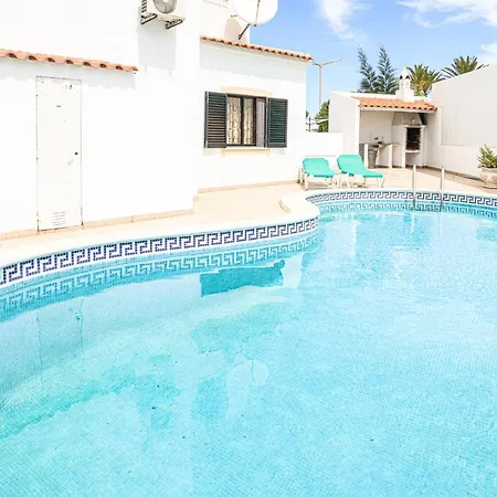 Cesaltina - Gale - Swimming Pool - By Bedzy Villa *